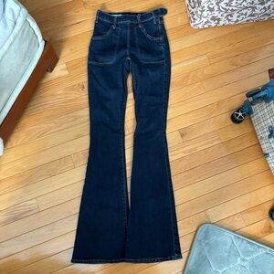 NWOT GAP Resolution Skinny Flare Blue Denim Jeans